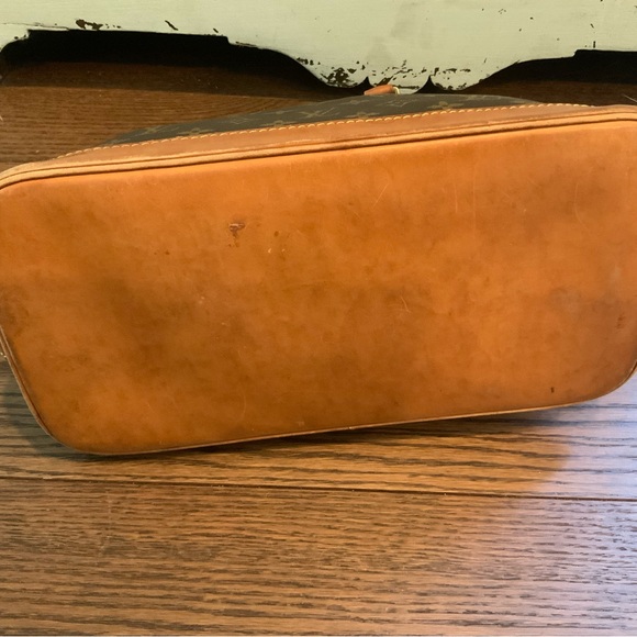 Louis Vuitton Alma Purse - Picture 4 of 11